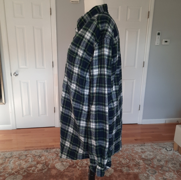 L.L.Bean plaid flannel traditional fit shirt - Picture 3 of 9